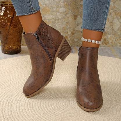 Bottes femme à bout pointu ajouré, talon carré bas