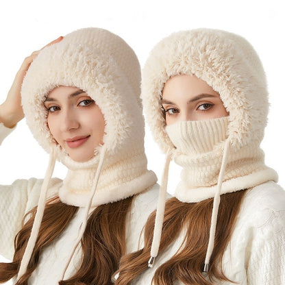 Bonnet femme avec écharpe intégrée