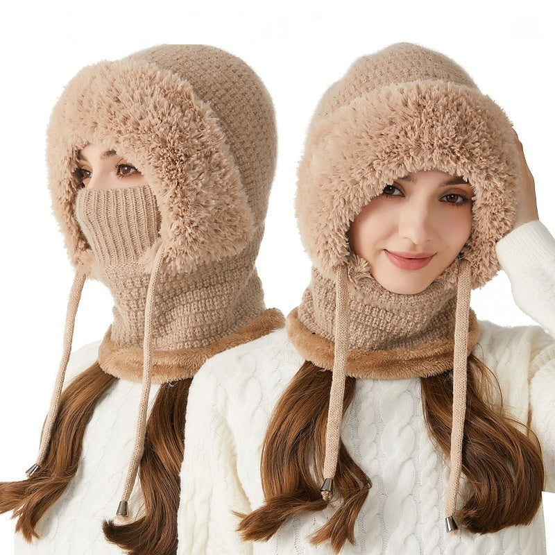 Bonnet femme avec écharpe intégrée