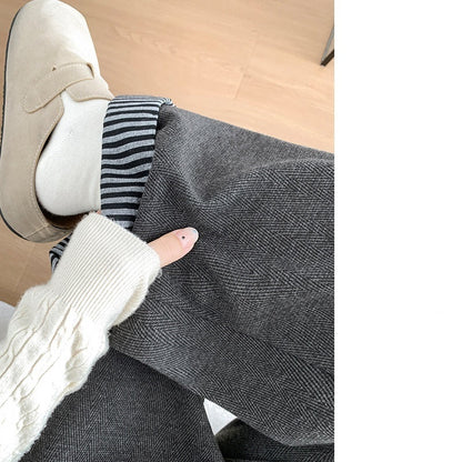 Pantalon rétro en laine avec revers – style classique et élégant